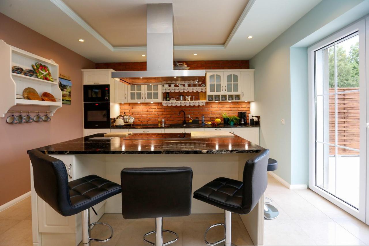 Iseroase House Deluxe Pobiedna Extérieur photo