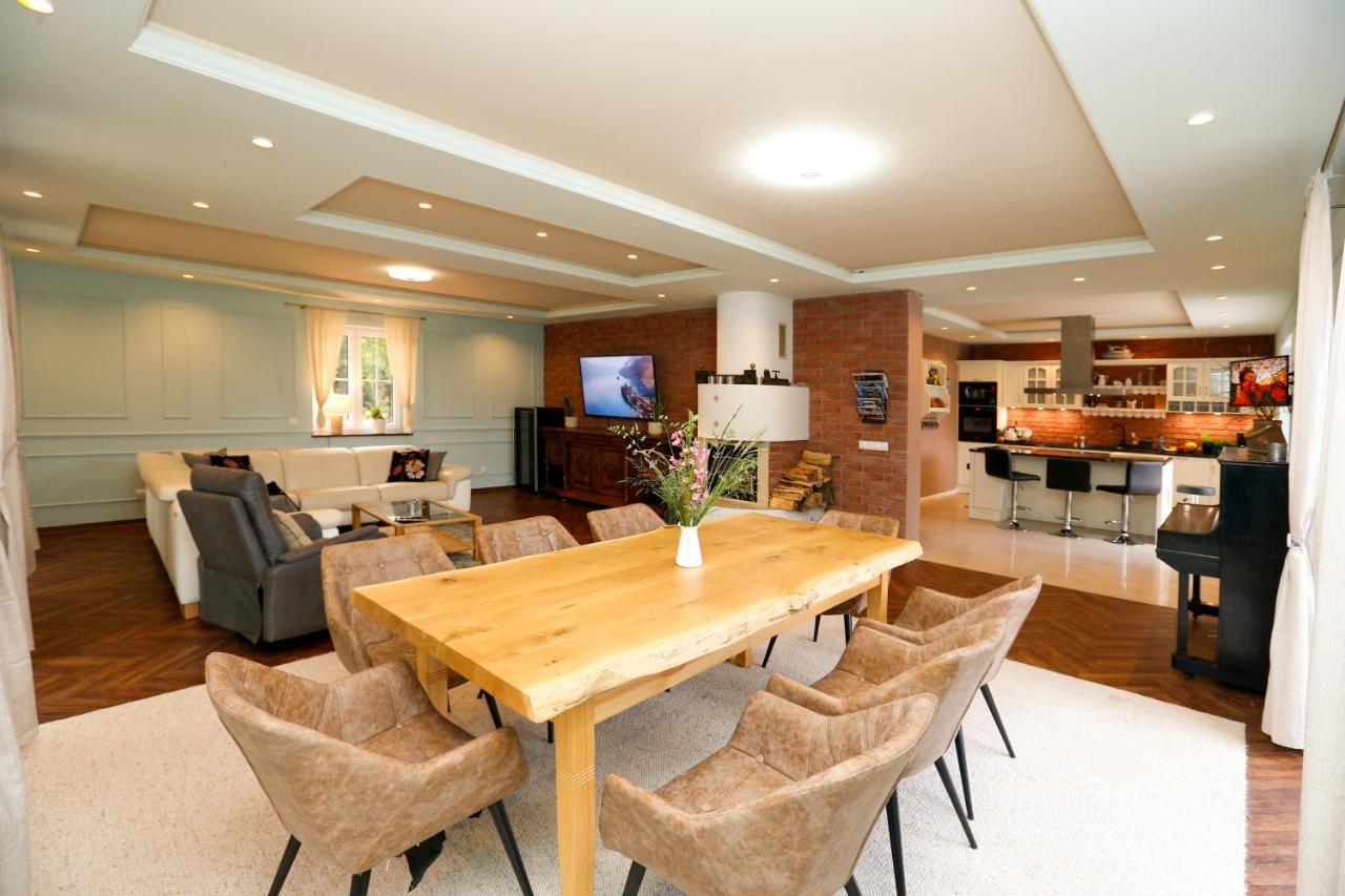 Iseroase House Deluxe Pobiedna Extérieur photo
